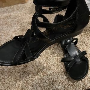 Brash black gladiator sandal still nice condition size 11